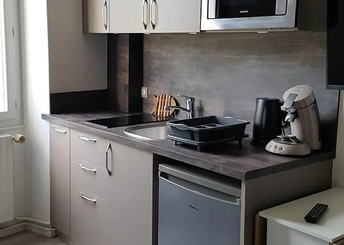 Georges 1er Apartment *